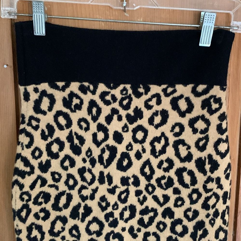 Veronica Beard Bethel leopard print wool pencil skirt - Picture 3 of 9